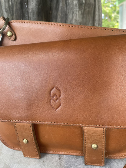 Safar Crossbody - Halal Veg Tanned